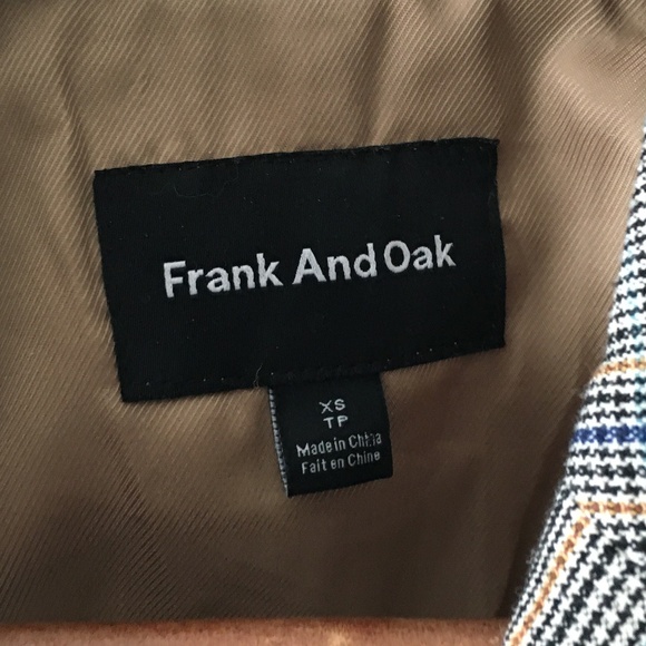 Frank and Oak double breasted blazer - Picture 2 of 9